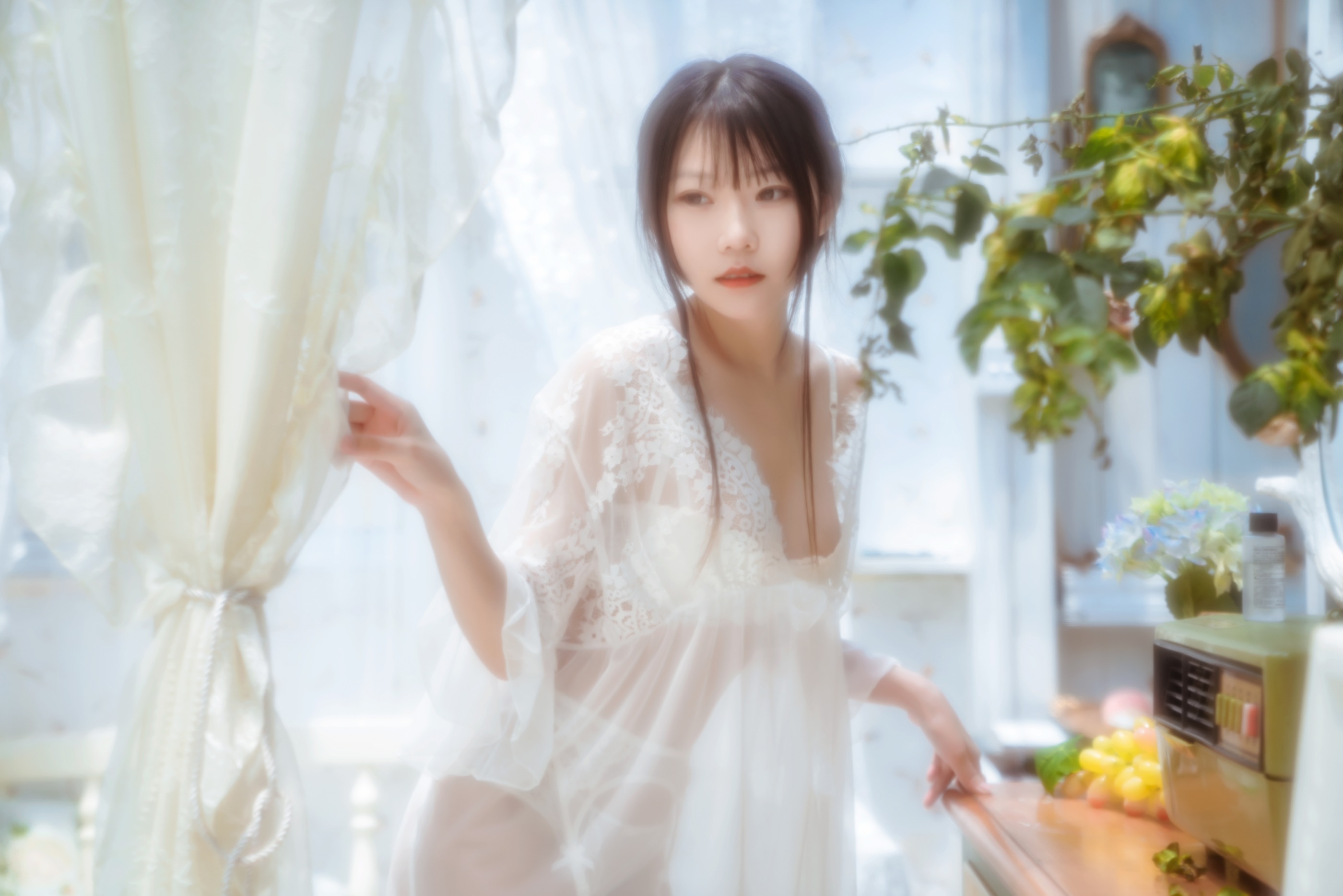 图片[1]-香草喵露露 – NO.005 玻璃房少女 [76P]-XikXak